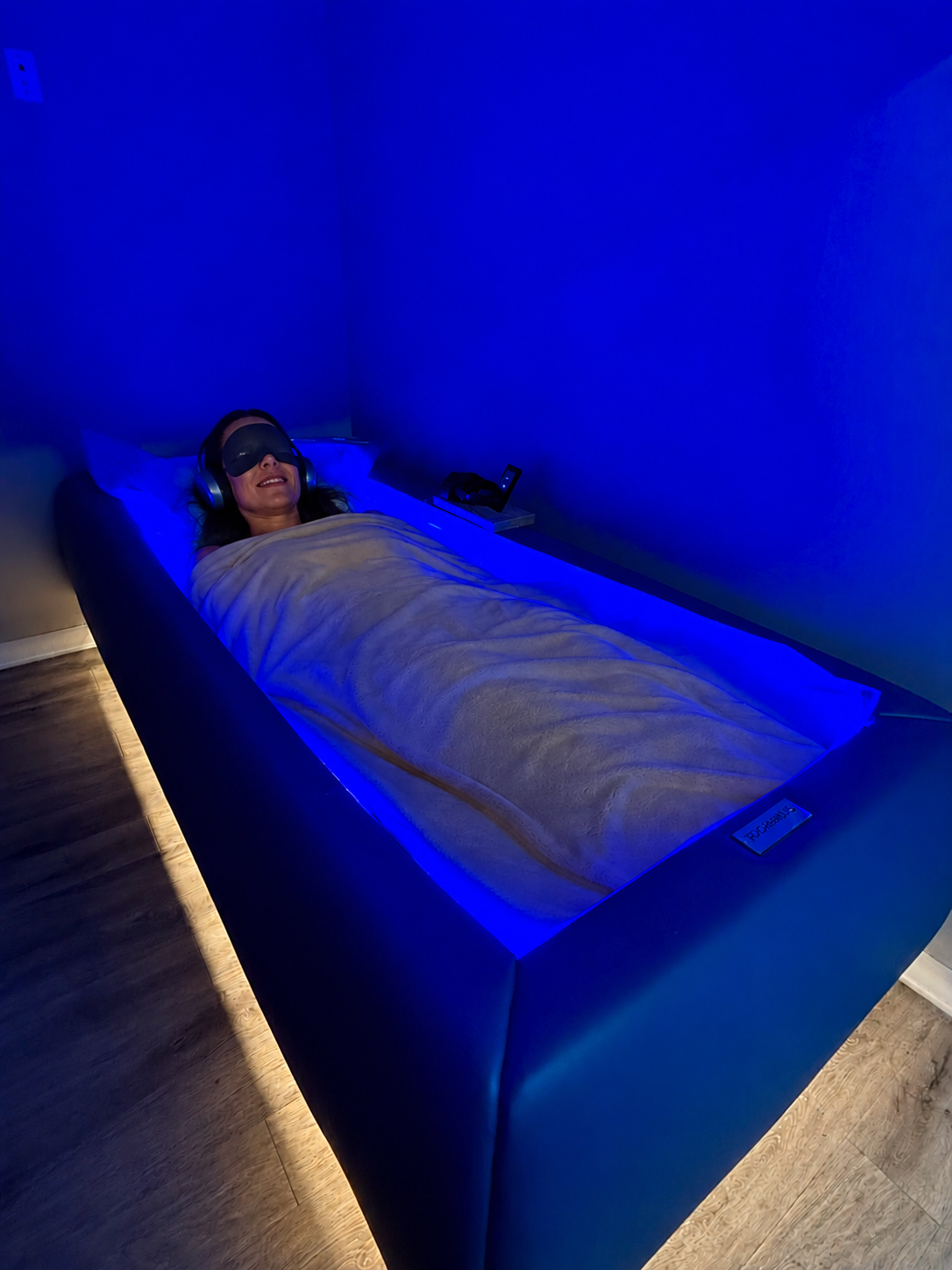 ChatGPT Image Aug 10, 2026, 03_55_21 PM Maenne Multi-Sensory Therapy at The Feel Better Lounge